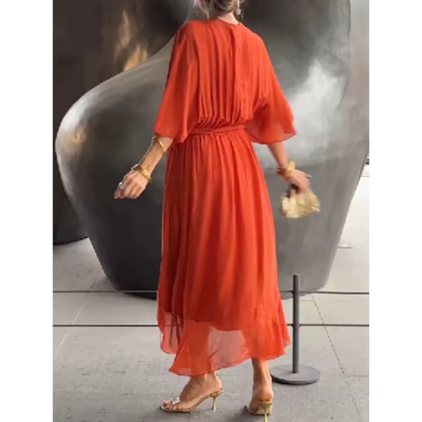 ALBA™ ROBE ASYMÉTRIQUE À MANCHES CHAUVE-SOURIS