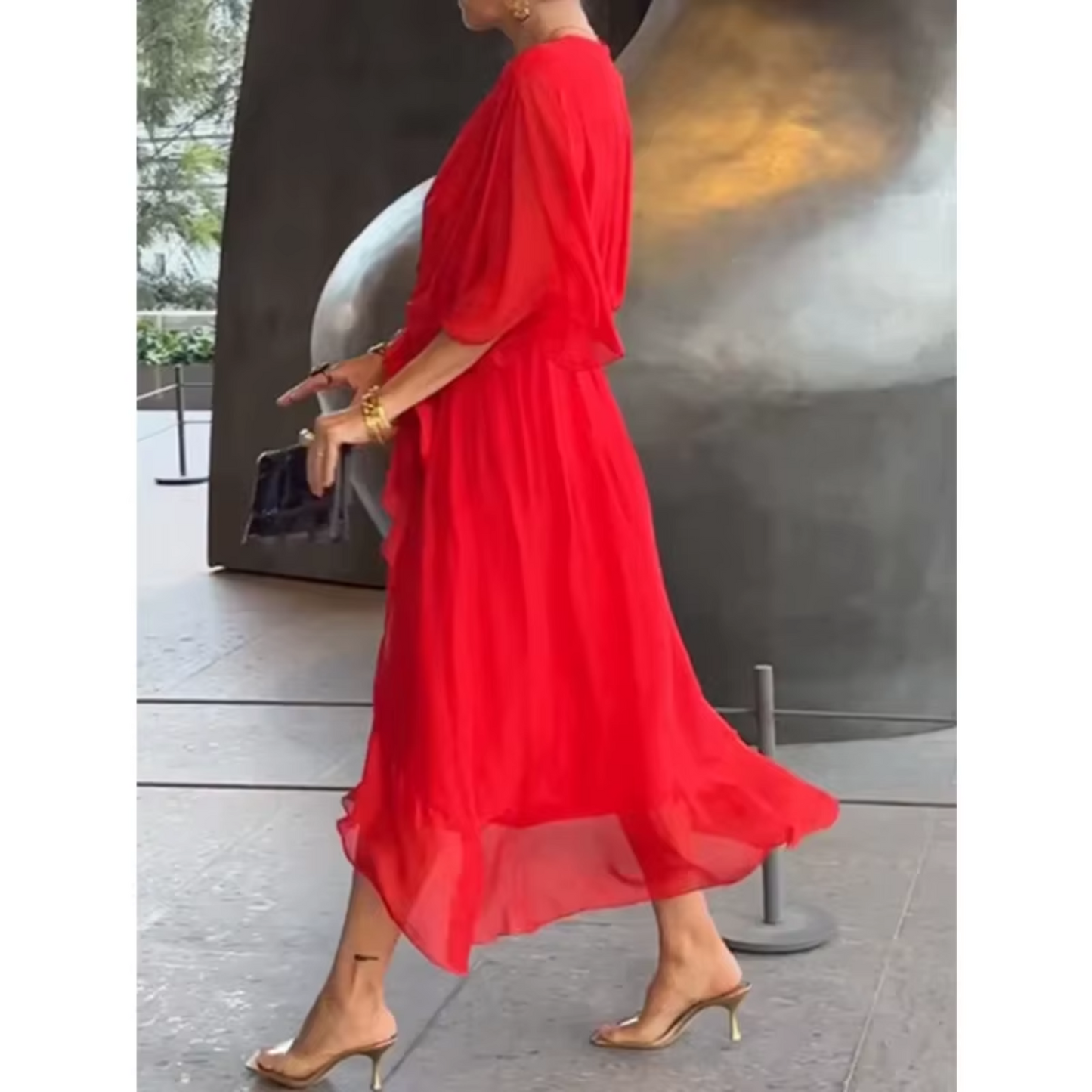 ALBA™ ROBE ASYMÉTRIQUE À MANCHES CHAUVE-SOURIS