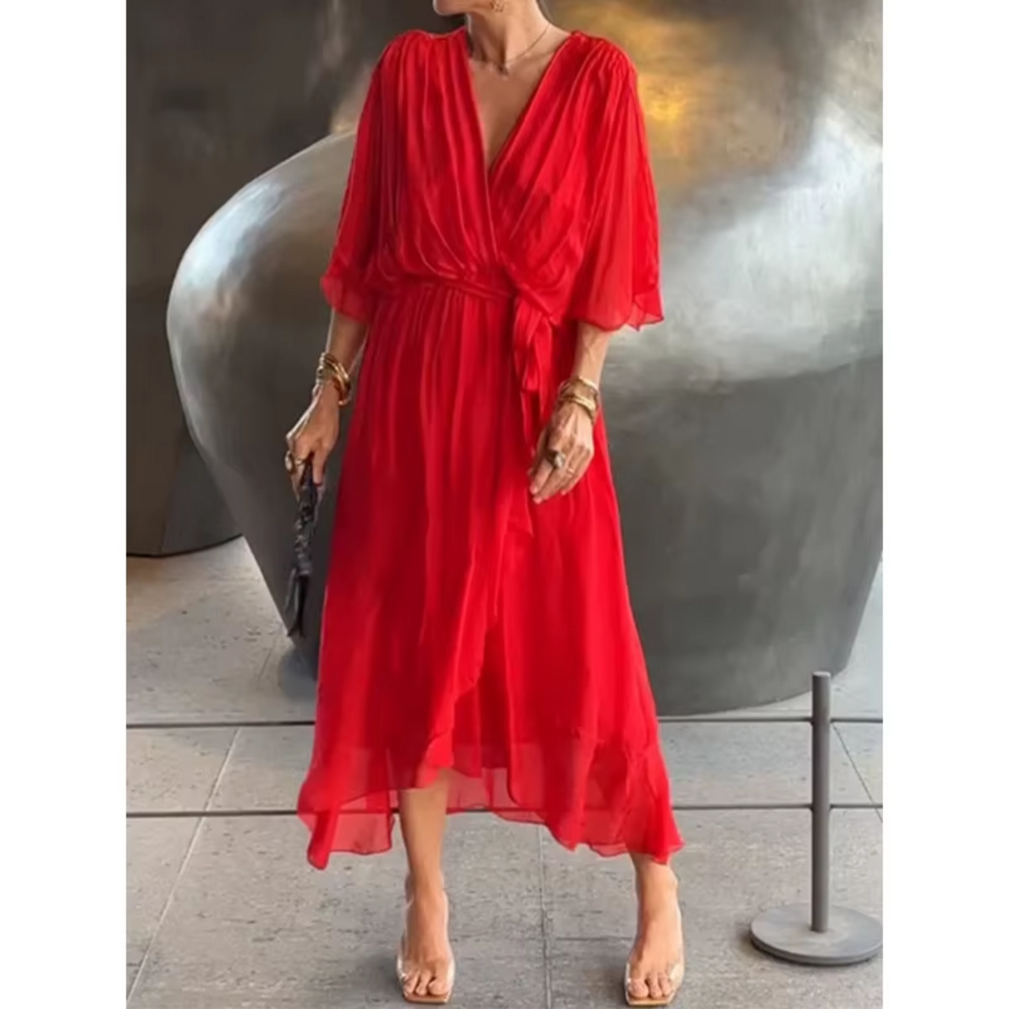 ALBA™ ROBE ASYMÉTRIQUE À MANCHES CHAUVE-SOURIS
