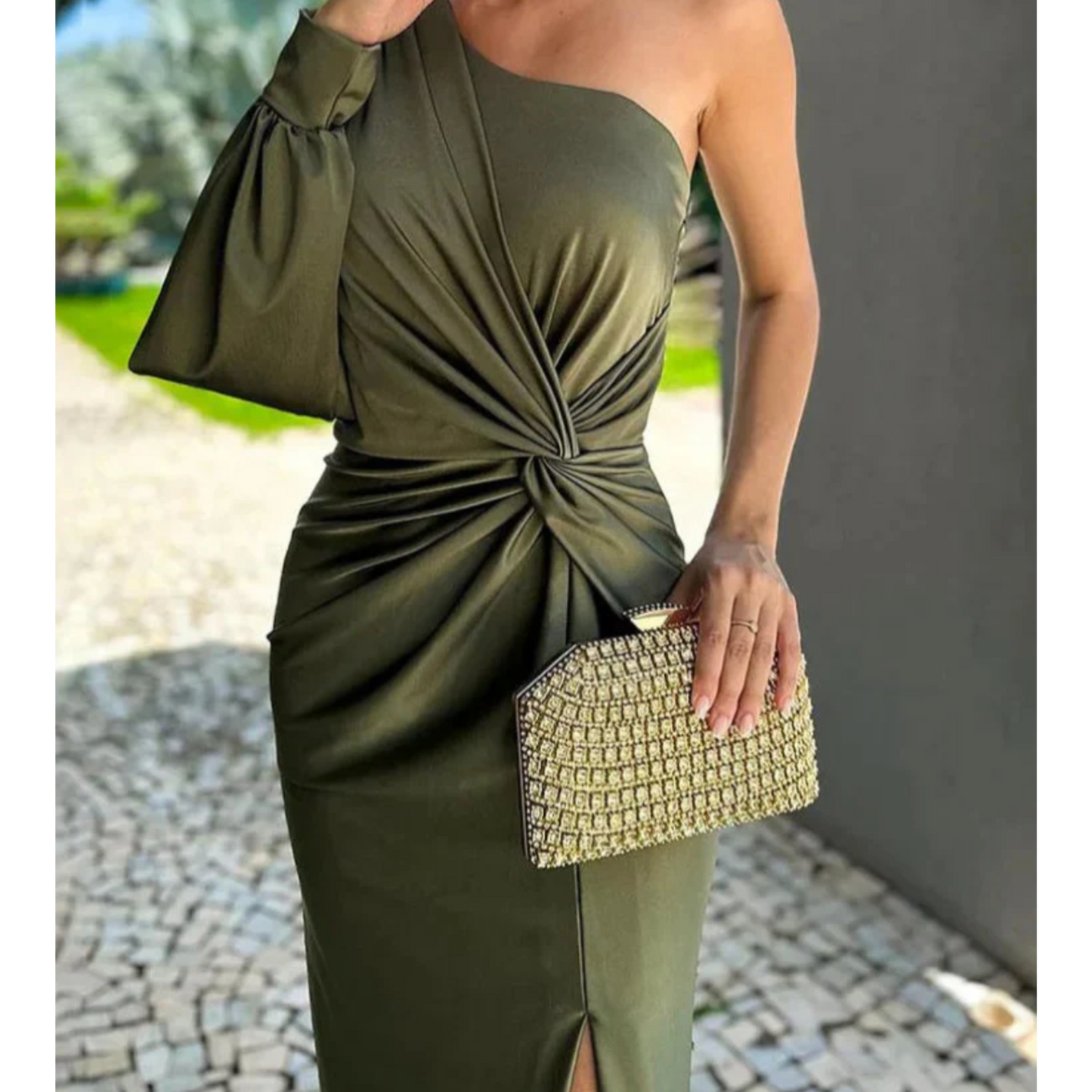 OPALINE™ ROBE LONGUE FENDUE ÉPAULE DÉNUDÉE